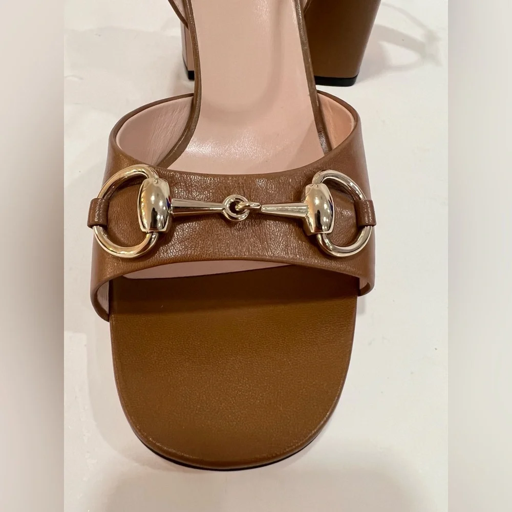 GUCCI
Lady Horsebit 75 leather sandals - Picture 6 of 10